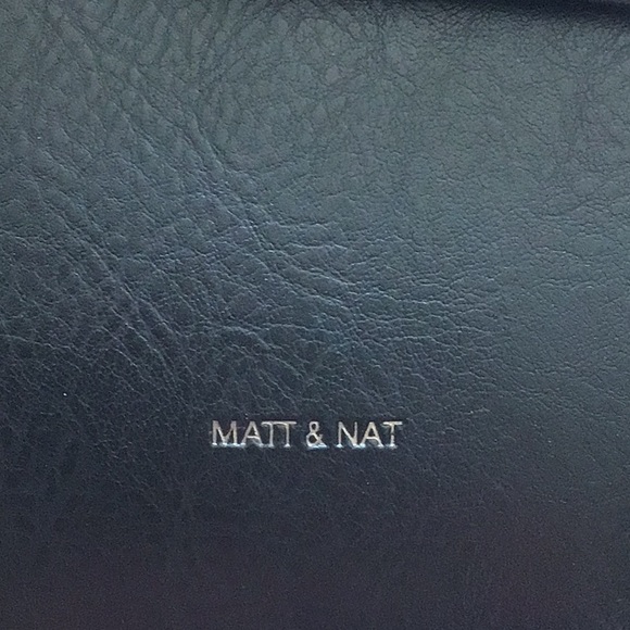 Matt & Nat crossbody Purse - Picture 7 of 8